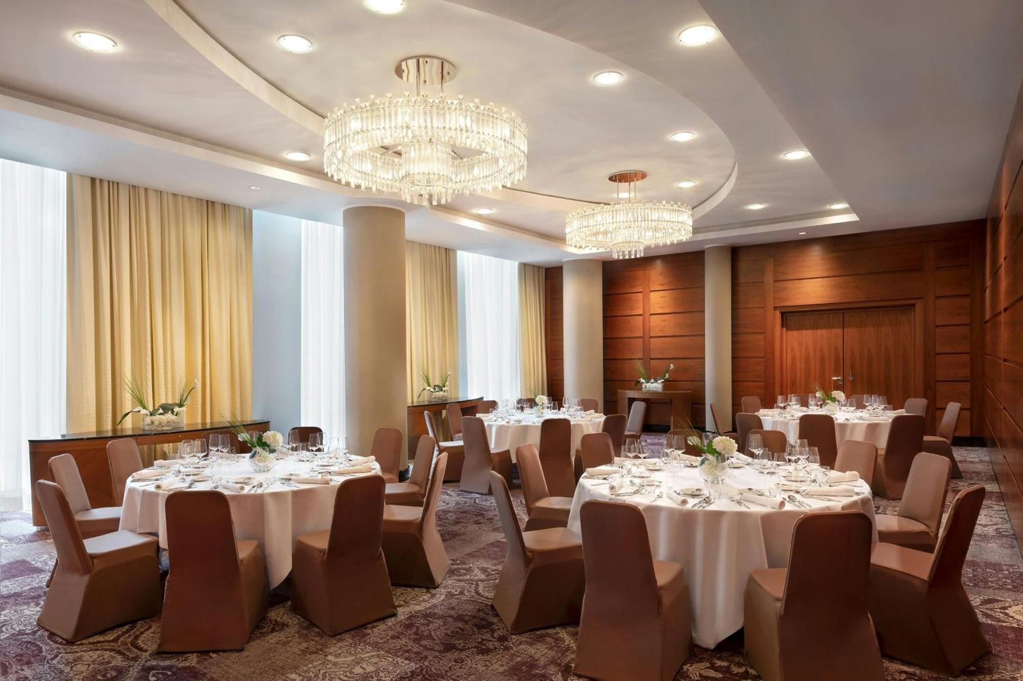 Jumeirah Frankfurt 5*