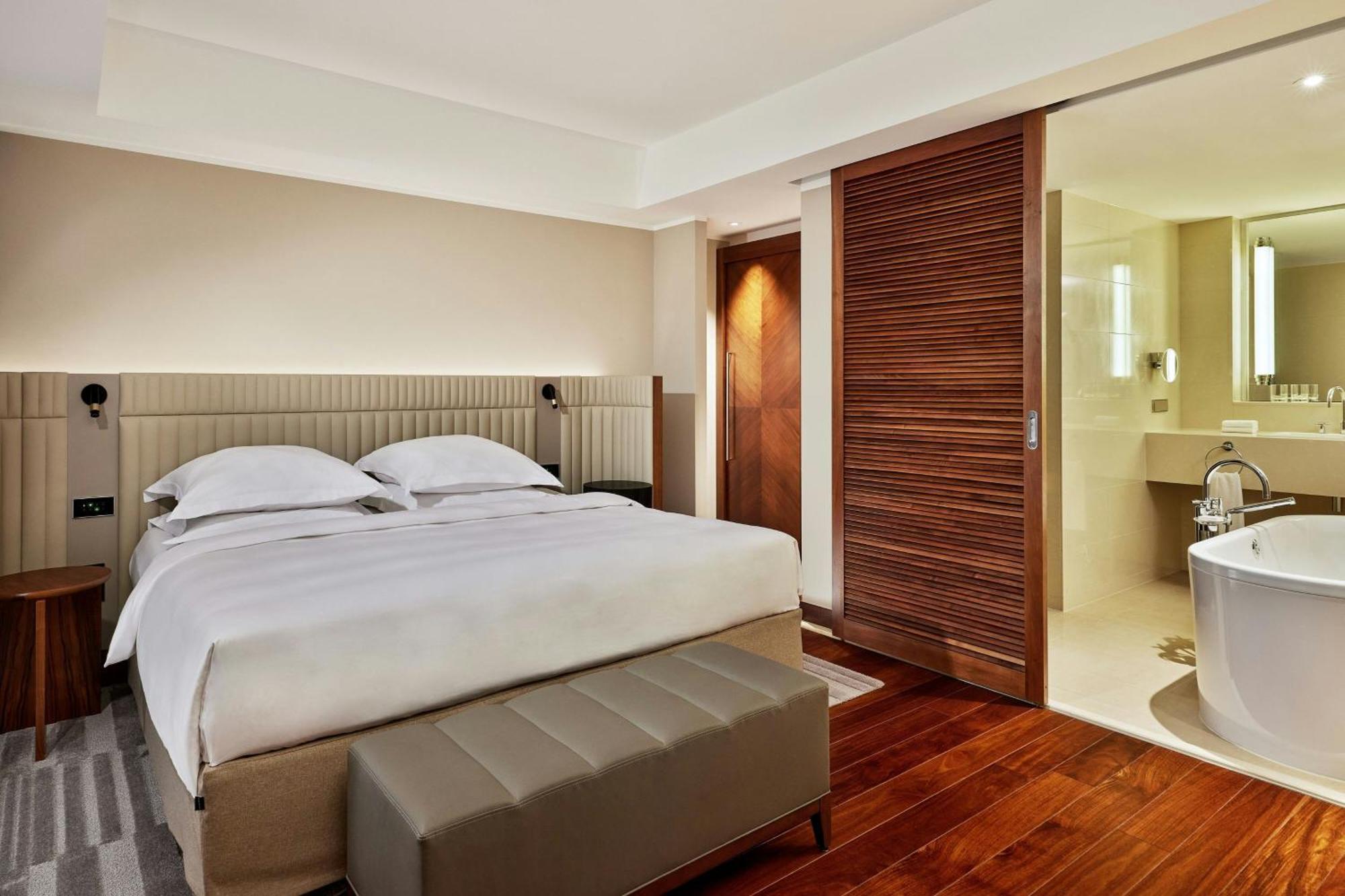 Hotel Jumeirah Frankfurt 5*
